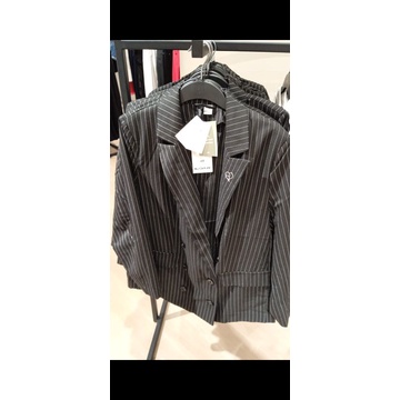 Blazer hnm x blackpink