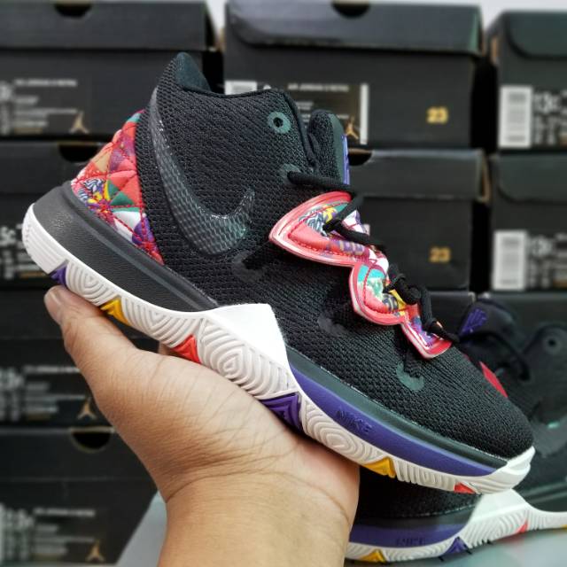 kyrie 5 eye