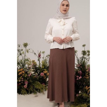 BEST SELLER Hana skirt HIJABNUETA X DWIHANDA size S/M