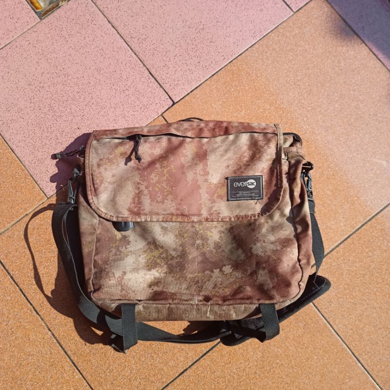 Sling Bag Eversac Camo Like New