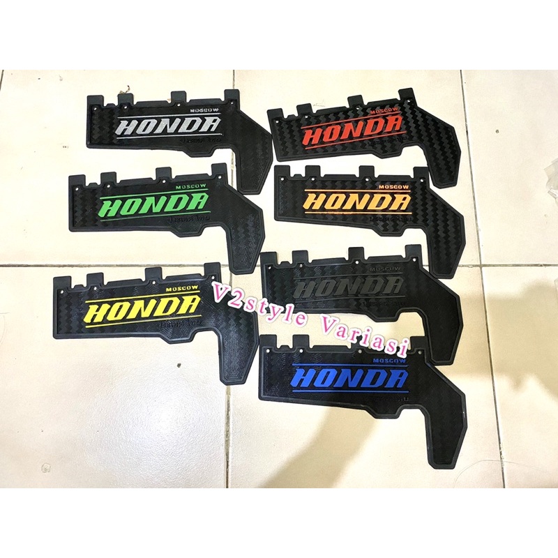 MUDFLAP CARBON THAILAND PELINDUNG MESIN HONDA BEAT DELUXE NEW 2021 KARET PELINDUNG MESIN HONDA ALL NEW SCOOPY 2021 ALAS KOLONG SPAKBOR MUDFLAP HONDA GENIO TATAKAN KARPET ANTI LUMPUR MUDFLAP BEAT NEW SCOOPY NEW GENIO KARBON TULISAN THAILAND IMPORT