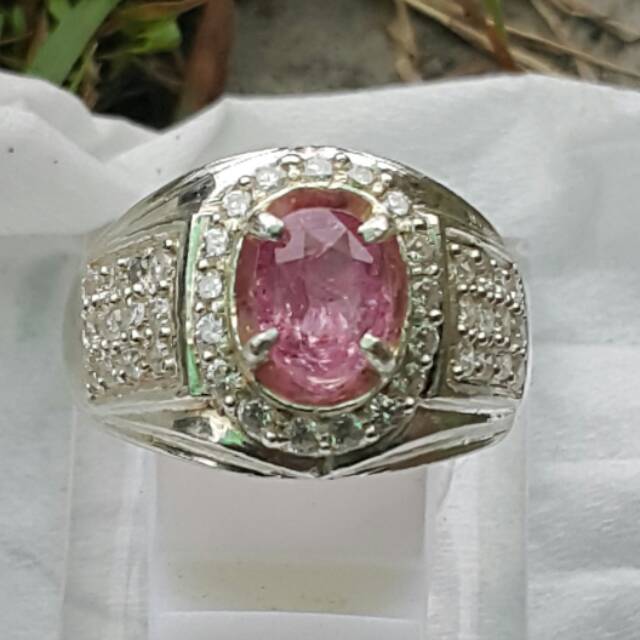 Natural purplish pink sapphire