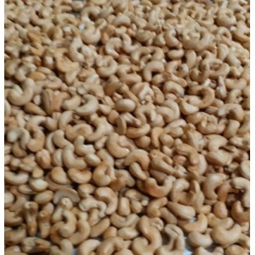 

Kacang Mede/Mete Jumbo Oven 500 Gr-Roasted Natural Cashew Nuts