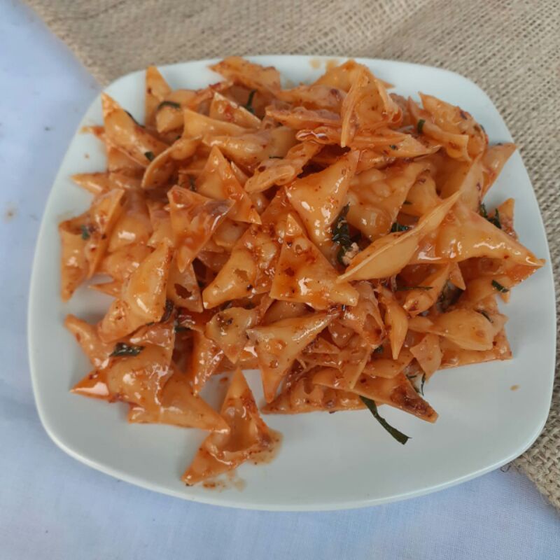 

pangsit goreng pedas daun jeruk