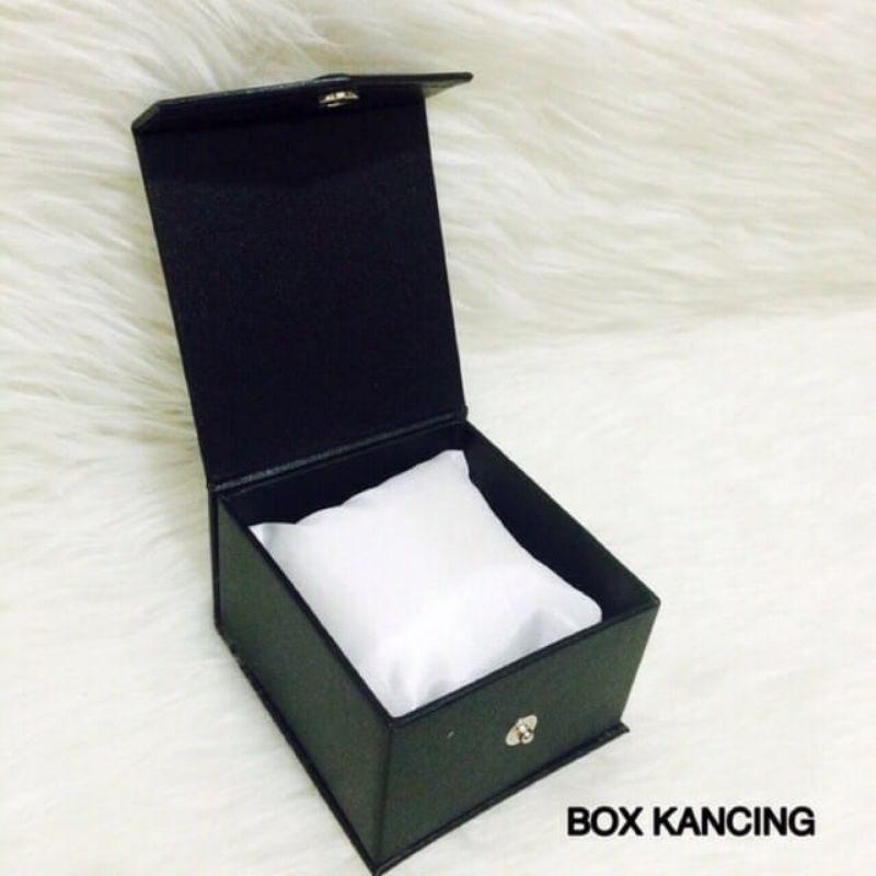 

BOX Kancing POLOS TERMURAH
