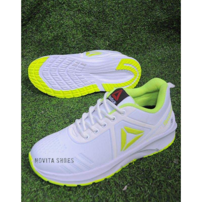 SEPATU REEBOK WANITA SEPATU JOGING SENAM SEPATU LARI