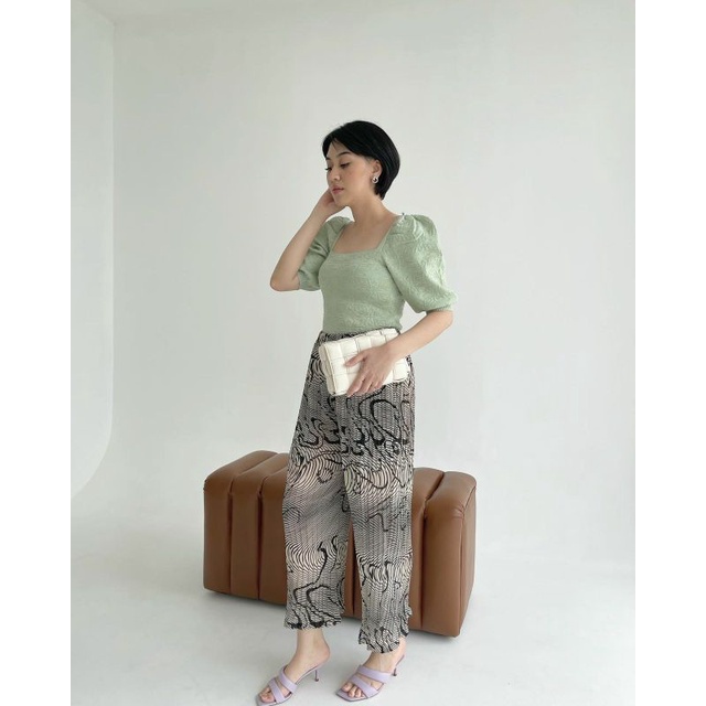 Trickntricky - pleats pants abstrak