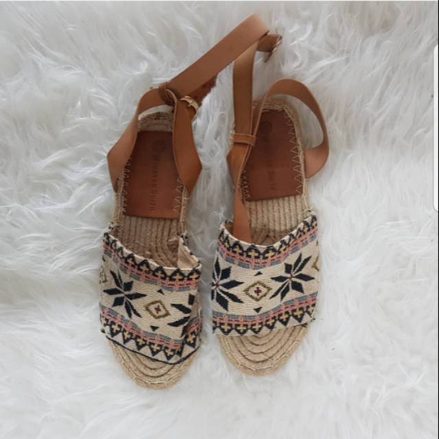 Winston smith sepatu sandal size 35 fit 36