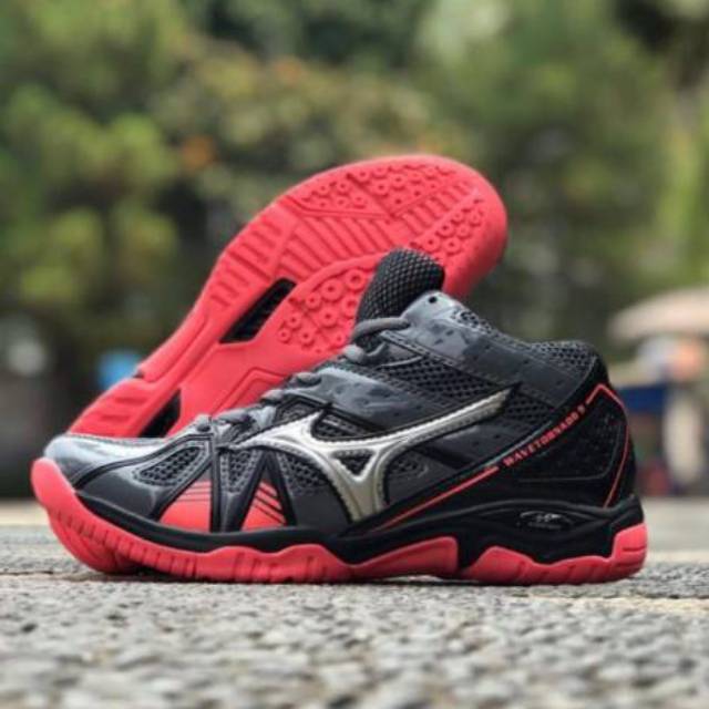 Mizuno wave tornado 9 black hotsell