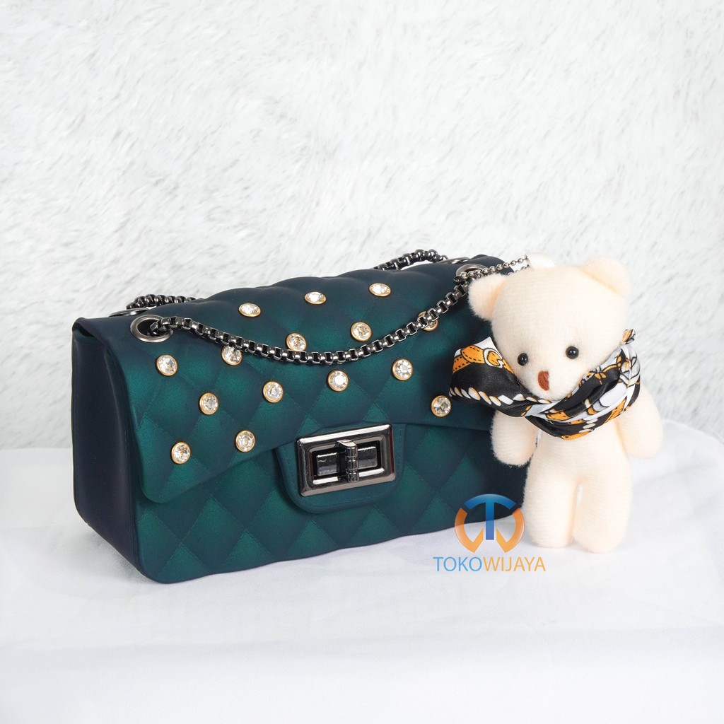 Tas Jelly Matte Kotak Diamond Size 18 Cm Rantai Hitam (Gratis Boneka &amp; Syal)