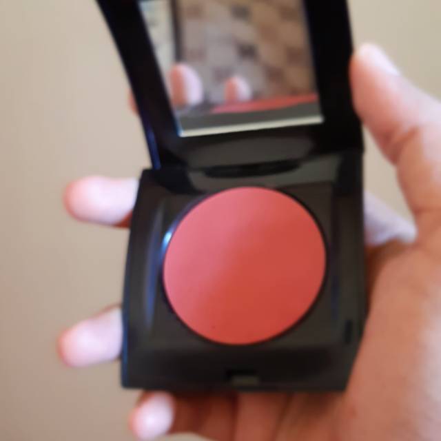 Blush on jafra