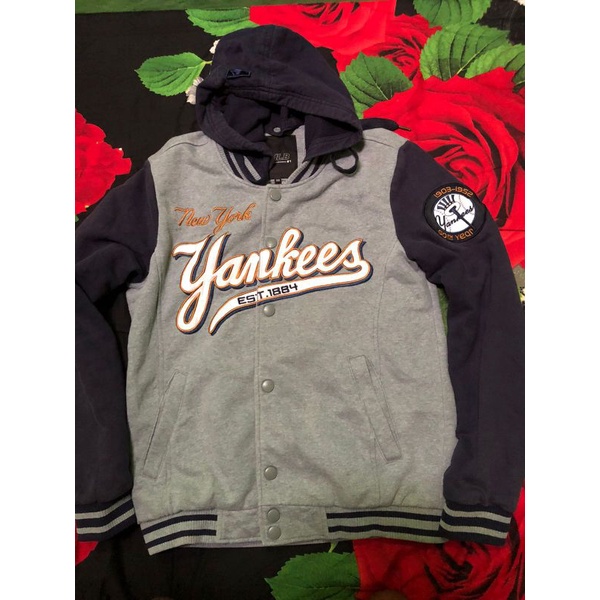 varsity yankees MLB second branded