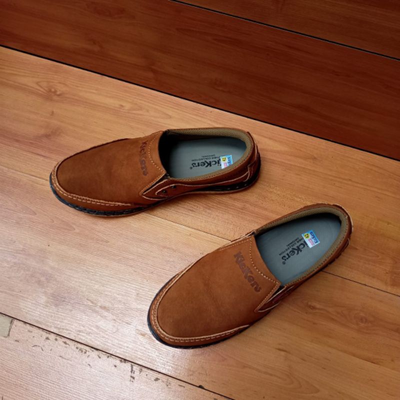 Kickers Sepatu Kasual Casual Pria Bahan Kulit Asli Garansi Uang Kembali Model Slip On Elegan KC49