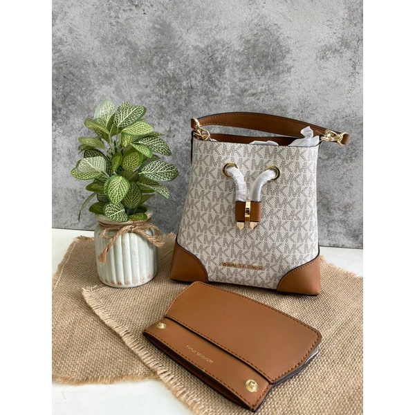 michael kors crossbody mercer xs
