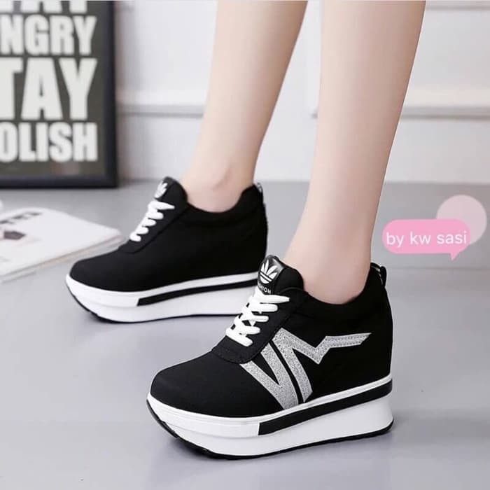 Sepatu | Sepatu Wanita | Sneakers | Sneakers Wanita | Sepatu Sneakers Wanita Cheryl SDS282 Hitam