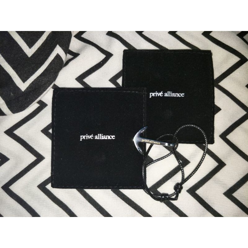 Pelunasan Prive Bracelet