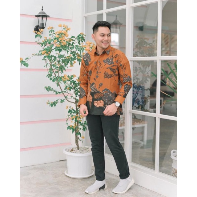 BAJU BATIK PRIA LAPIS FURING LENGAN PANJANG KEMBANG OREN