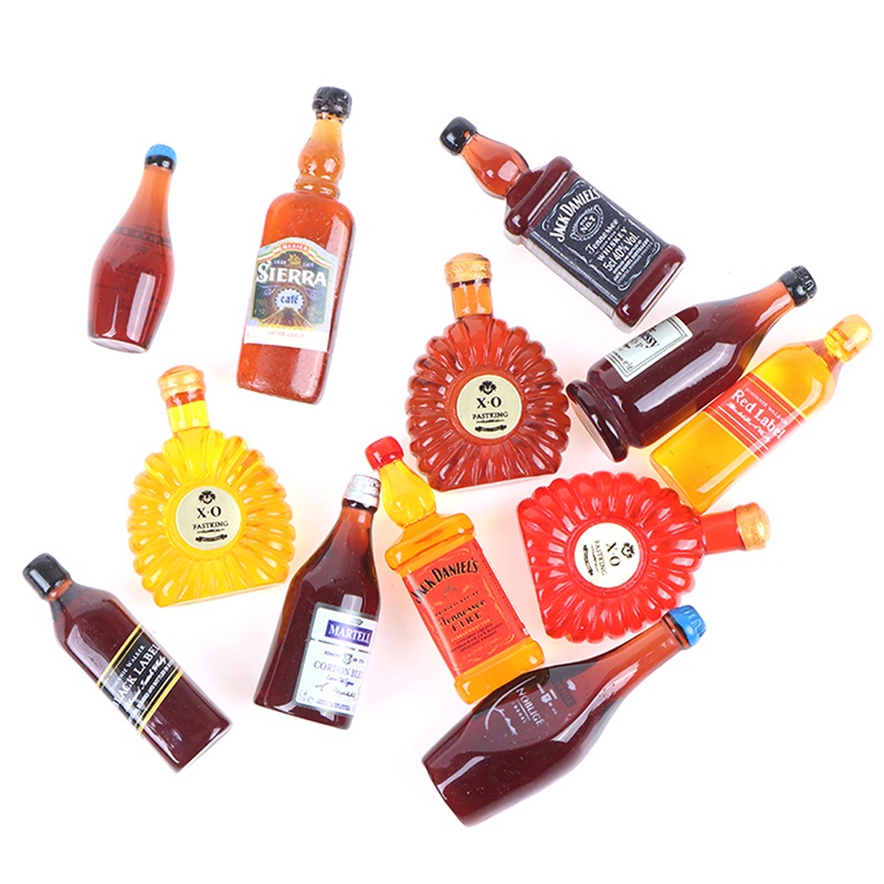 10pcs / set Miniatur Botol Minuman Skala 1: 12 Untuk Aksesoris Dapur Rumah Boneka