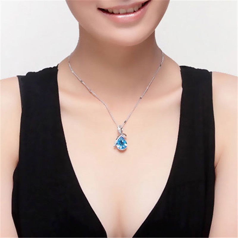 [Ready Stock]Fashion Silver Plated Color Gemstone Luxury Elegant Necklace Pendant