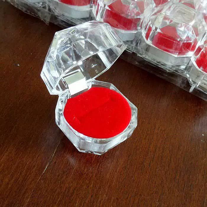 Kotak Cincin Single Crystal Akrilik Alas Busa Hantaran Perhiasan Mika Desain Aksesoris Bagus Unik An