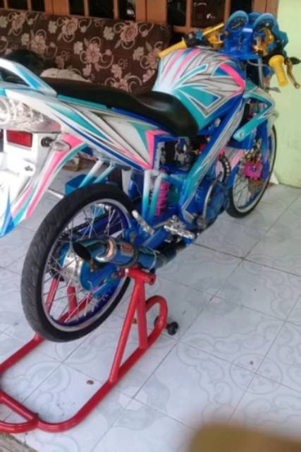 Standar paddock universal n model jalu V