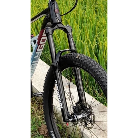 fork Rst Titan 27,5 station 31 travel 150 non tapeered