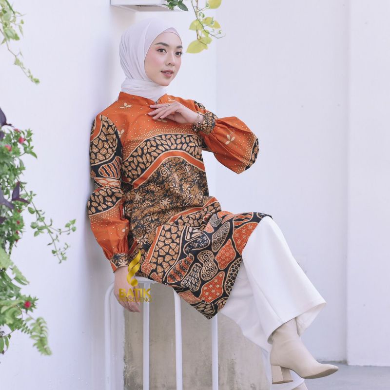 Tunik Nita Atasan Batik Prabuseno Lengan Panjang Batik Katun Printing Handmade Lapis Trikot Zipper Belakang Model Batik Seragam Kantor Modis Kekinian Elegan