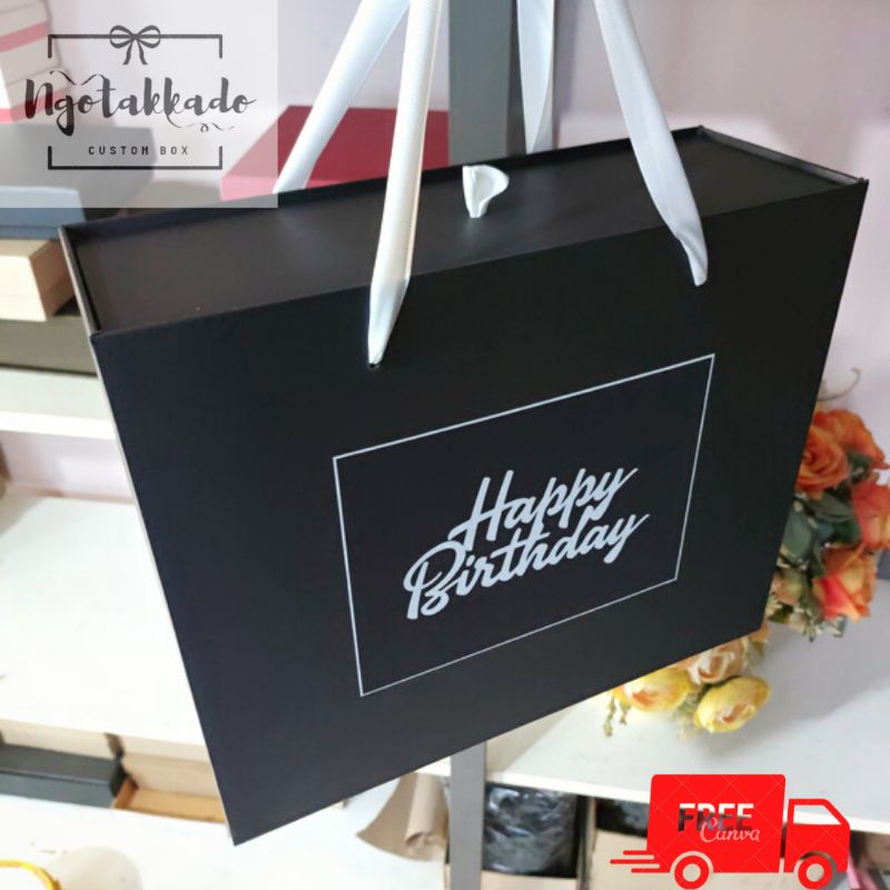 

KOTAK KADO PREMIUM MODEL PAPER BAG UKURAN (PxLxT) 35x30x12 & 35x25x10 BISA CUSTOM DAN REQUEST