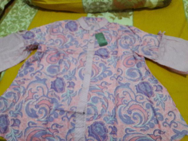Blus Butterfly Parang Kupu Floral Pastel Atasan Batik Kerja Kantor