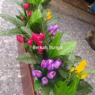 Partisi Tulip Partisi Cafe Bunga Pot Partisi Bunga Hiasan Dekorasi Rumah Tanaman Hias Pembatas Penye