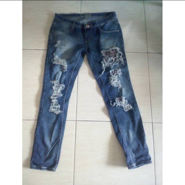 Celana ripped jeans preloved
