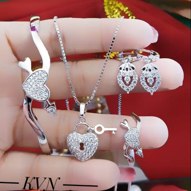 Xuping set silver love 1211