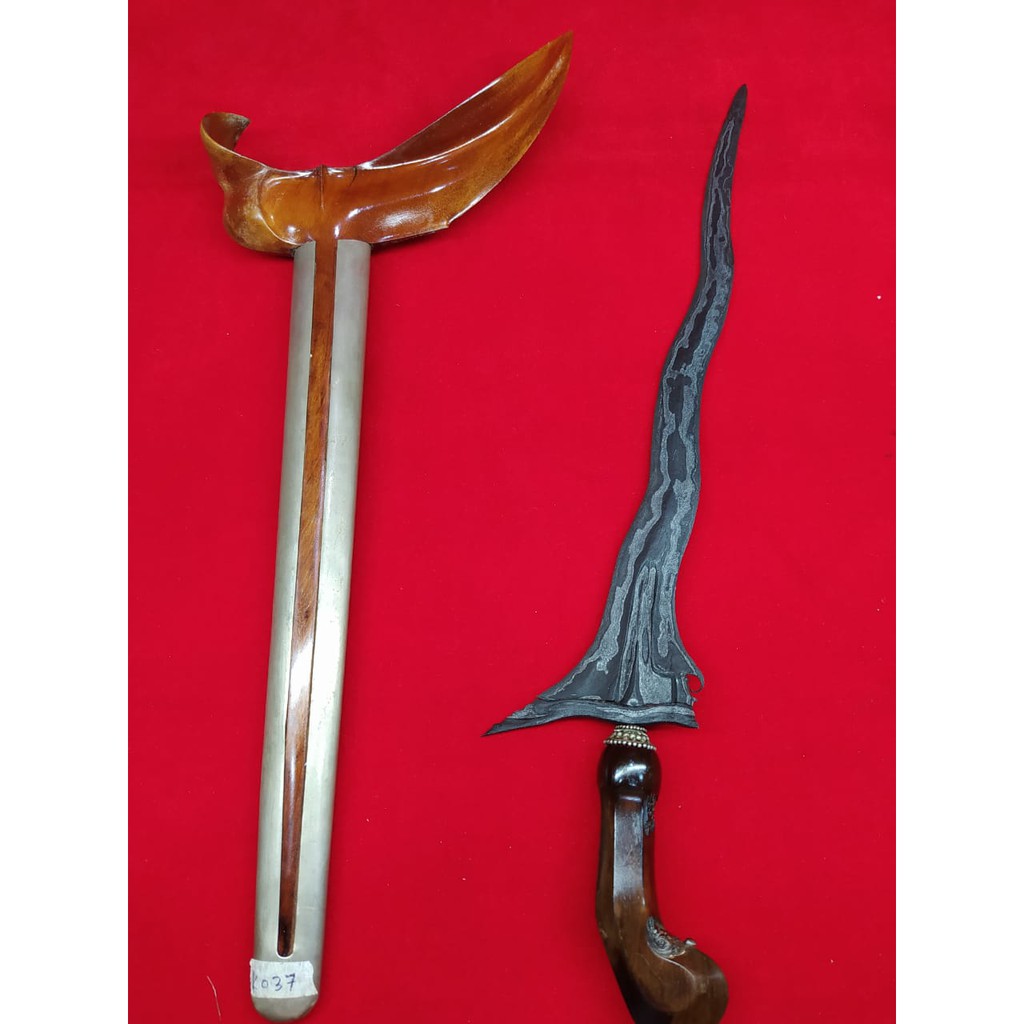 Keris Pandawa cinarito gonjo wilut Pamor