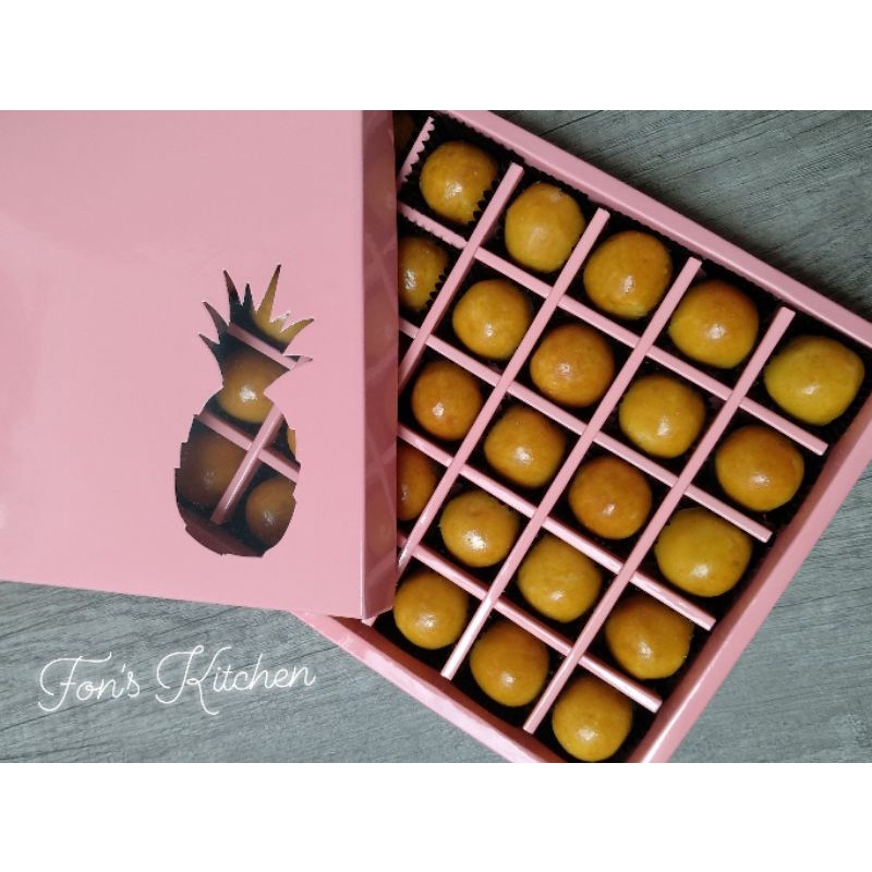 

Nastar lumer premium / Nastar box / Hampers valentine