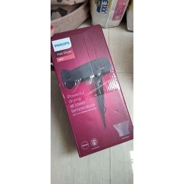 PHILIPS HAIRDRYER 3000 ---