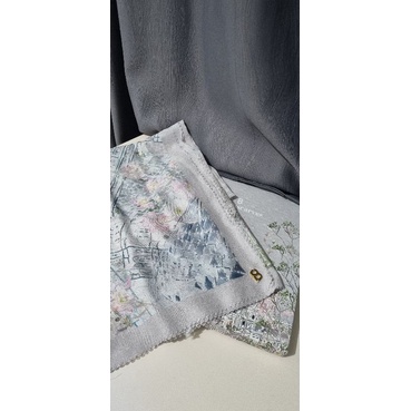 Buttonscarves british ASH (preloved)