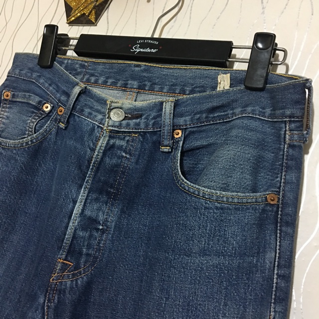 levis 501 bekas