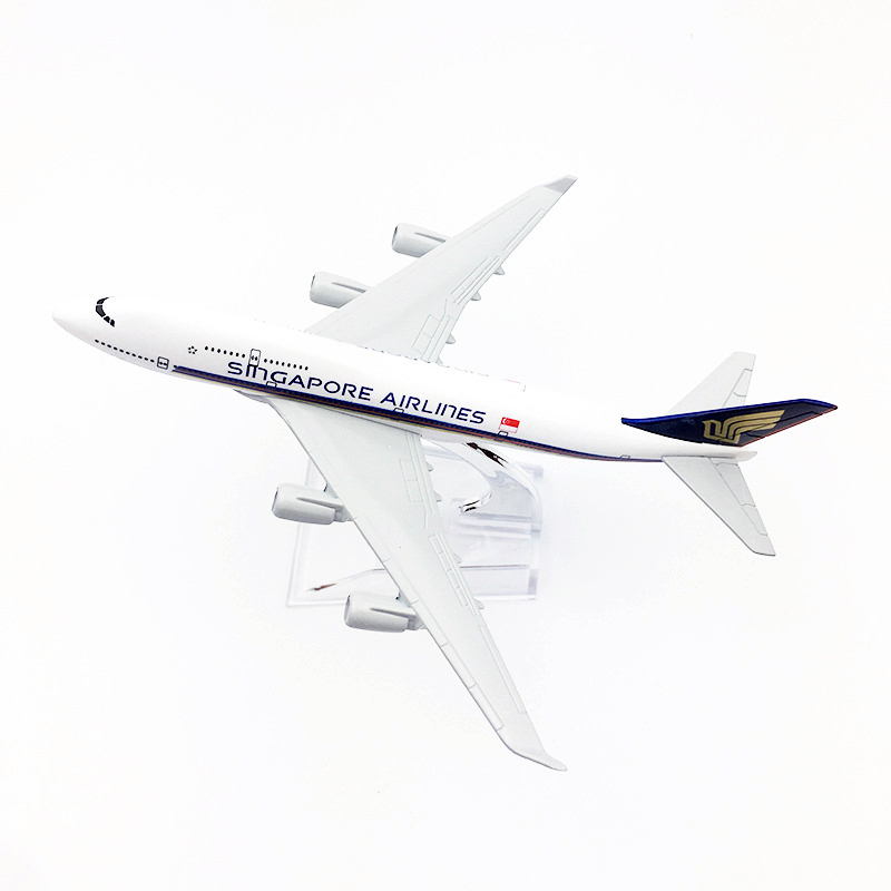 Model Pesawat Terbang Singapore Airlines Boeing 747 B747 Bahan Alloy Metal Die-cast 16CM