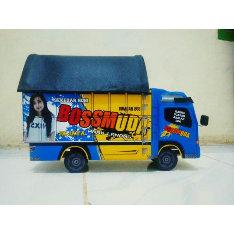 truk miniatur trek miniatur non lampu