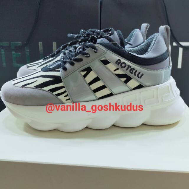 Sepatu Rotelli art 680