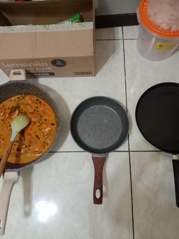 Cypruz Fp-0631 Fry Pan Marble Granit Wajan Penggorengan 22 Cm Asli  Belgium