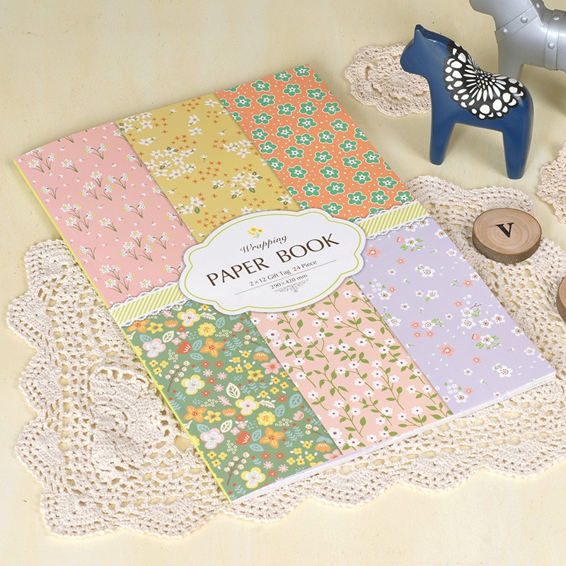 

World of Flowers Wrapping Paper Book (Kertas Kado)