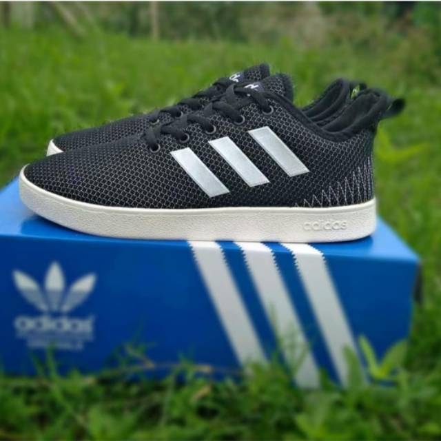 Original BNWB Sepatu Skate Adidas New Easy Vulc 2.0