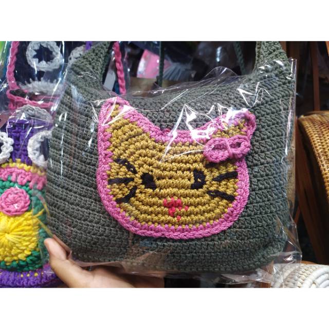 (BISA COD) TAS SELEMPANG RAJUT HELLO KITTY UKURAN 25x20 cm - SLING BAG WANITA OOTD