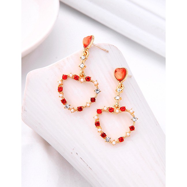 LRC Anting Tusuk Fashion Red Synthetic Pearl Crystal Diamond Heart Stud Earrings D09845