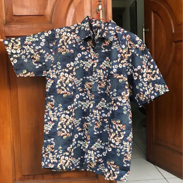 Kemeja Santai Volcom 100% original murah