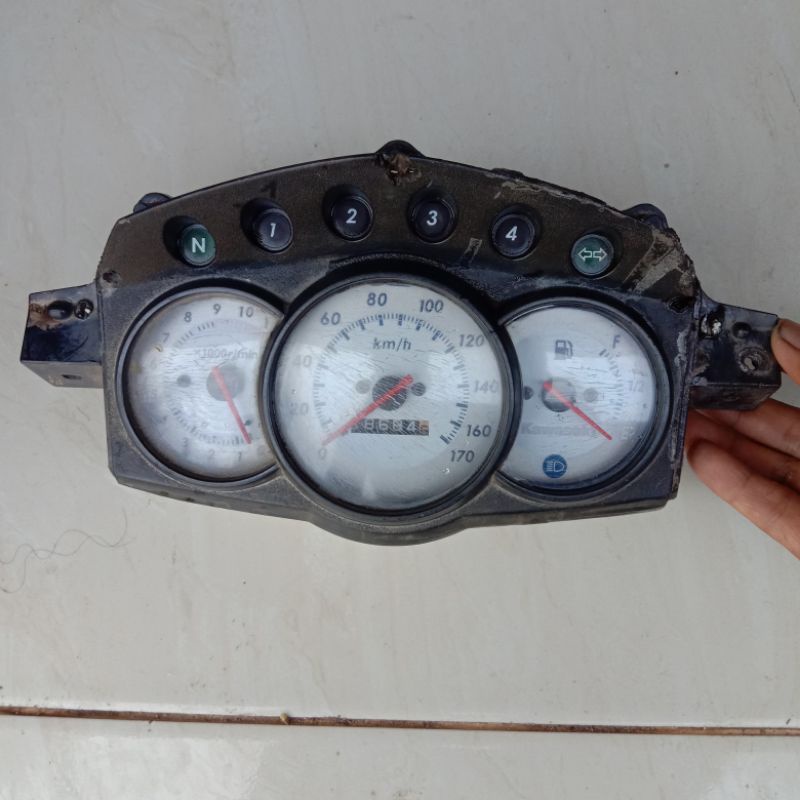 Speedometer Kawasaki Zx. Original. Seken bekas copotan motor