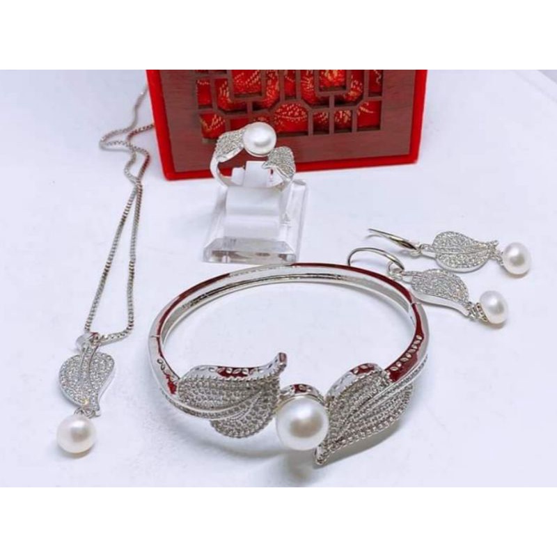 Set mutiara lombok|Perhiasan pesta|Perhiasan mutiara lombok|Set mutiara tawar|Mutiara asli|kado