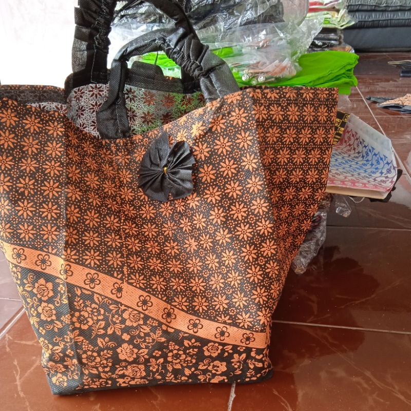 Tas hajatan batik spund bond mewah  22(0216)