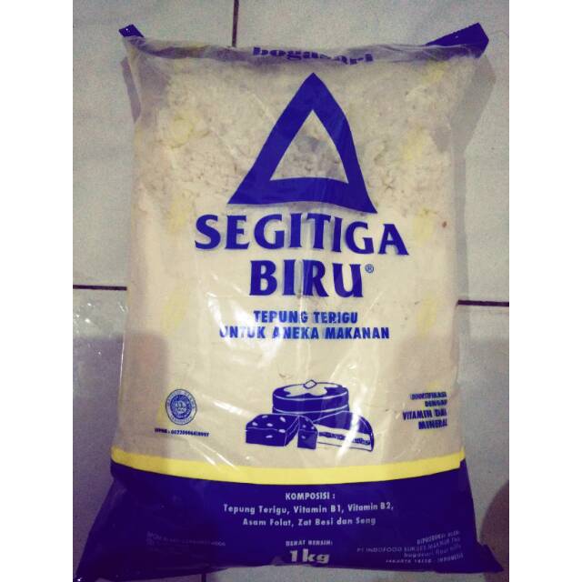 

Tepung terigu Segitiga Biru 1 kg